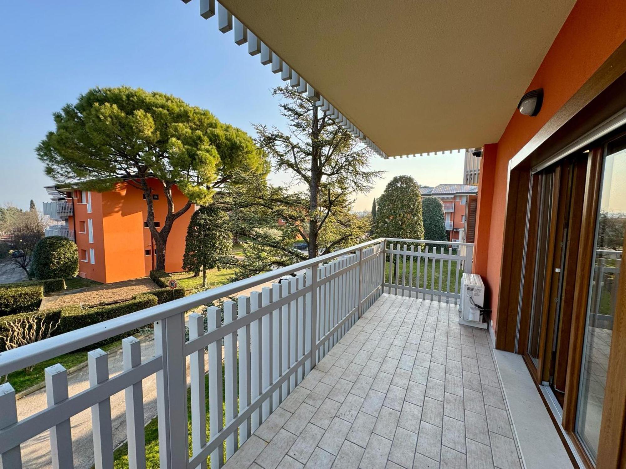 Premium Apartments Peschiera Peschiera del Garda Exterior photo